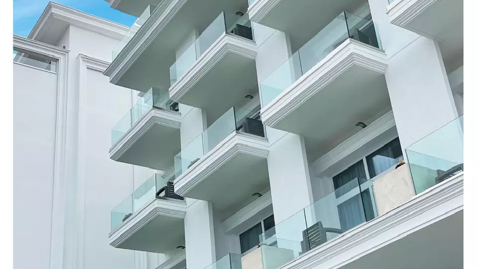 Demi hotel 